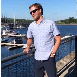 Meet your Posher, Alex